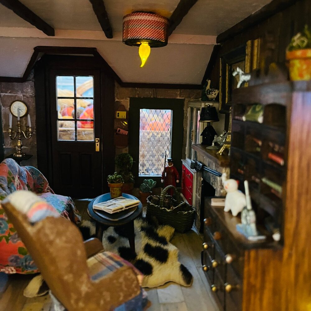 1 of 3 doll house RENO - Picture 5 of 17